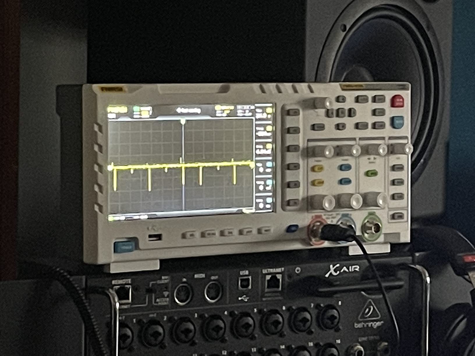 FNIRSI 1014D Oscilloscope 2 in 1 Digital Oscilloscope DDS Signal Generator, 100X High Voltage Probe, 2 Channels 100Mhz Bandwidth 1GSa/s Sampling Rate customer photo 2