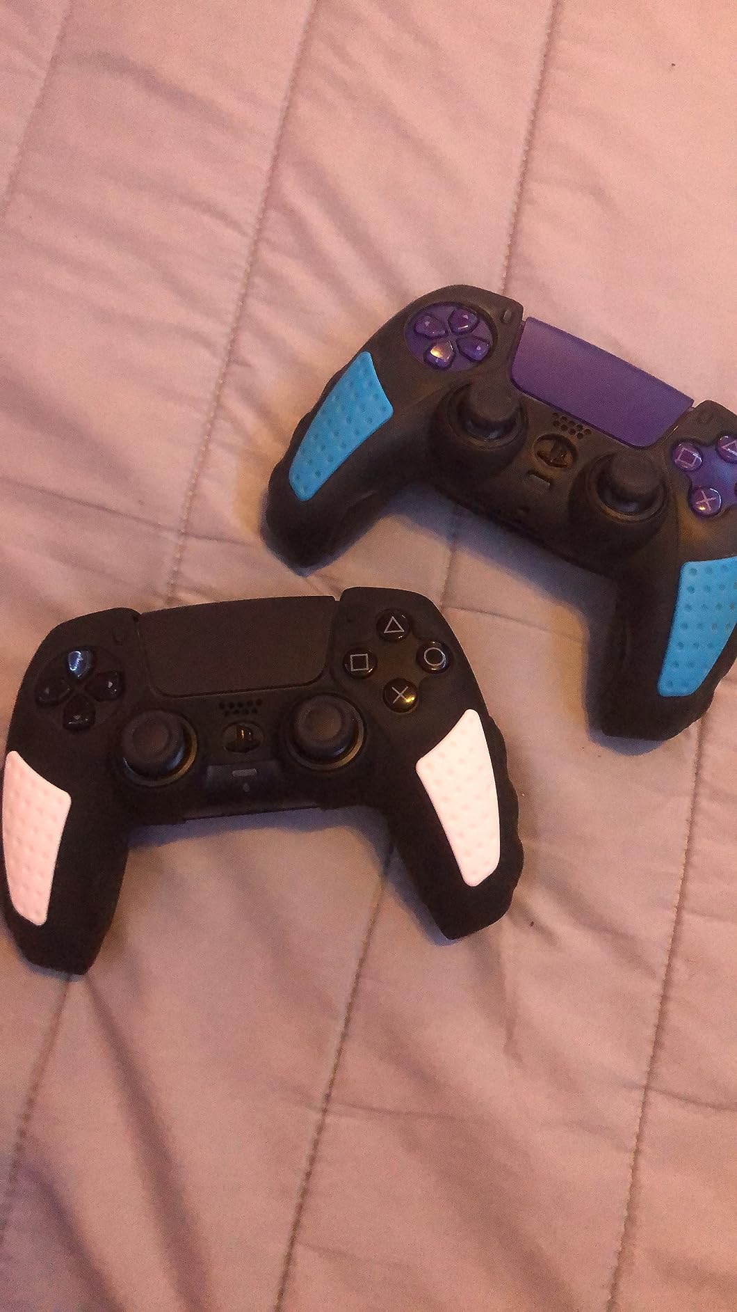 SIKEMAY PS5 Controller Cover Skin Case, Directly Applicable for PS5 Charger, Anti-Slip Sweatproof Silicone Protective for PlayStation 5 Dualsense Controller with Thumb Grips Caps x 10 (Black) customer photo 2