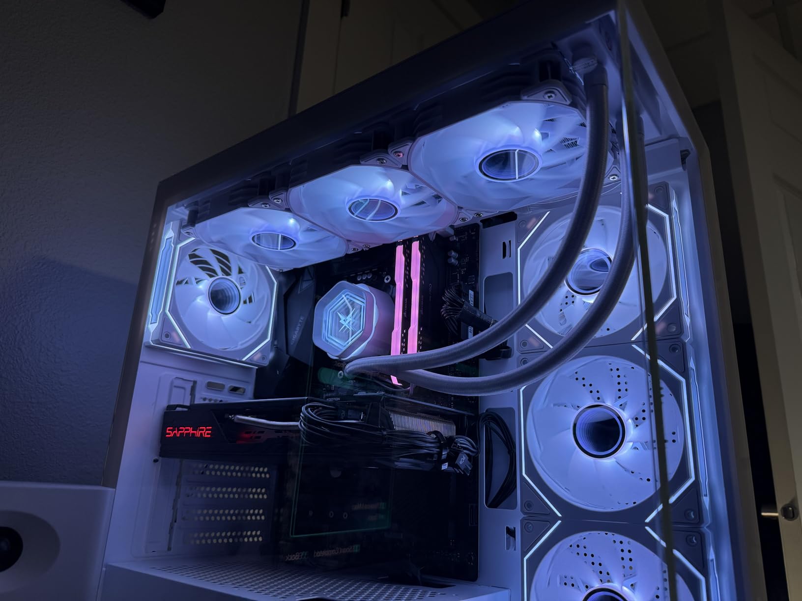 MSI MAG A550BN, Non-Modular Compact 550W Power Supply, 80+ Bronze, Low-Noise Fan, Active PFC Design, 5 Year Warranty customer photo 1