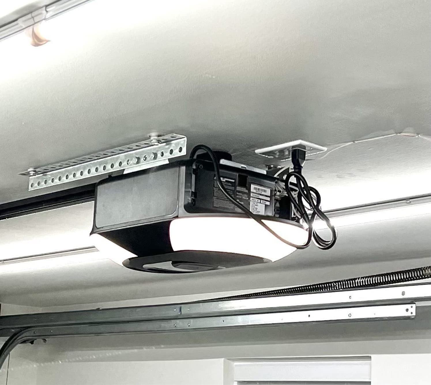 Chamberlain B6753T Smart Garage Door Opener, Video Streaming & Advanced Corner LED Lighting - myQ Smartphone Controlled - Ultra Quiet customer photo 2