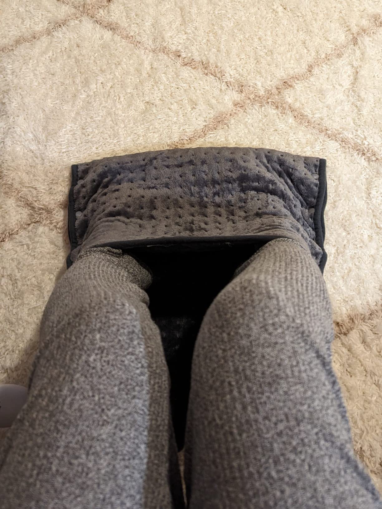 Snailax Heating Pad & Foot Warmer with 6 Temperature Settings & Auto Shut Off, 17x33, Washable Fast Heated Pads for Back Pain Relief,Abdomen,Feet,Back,Cramp(Grey) customer photo 2
