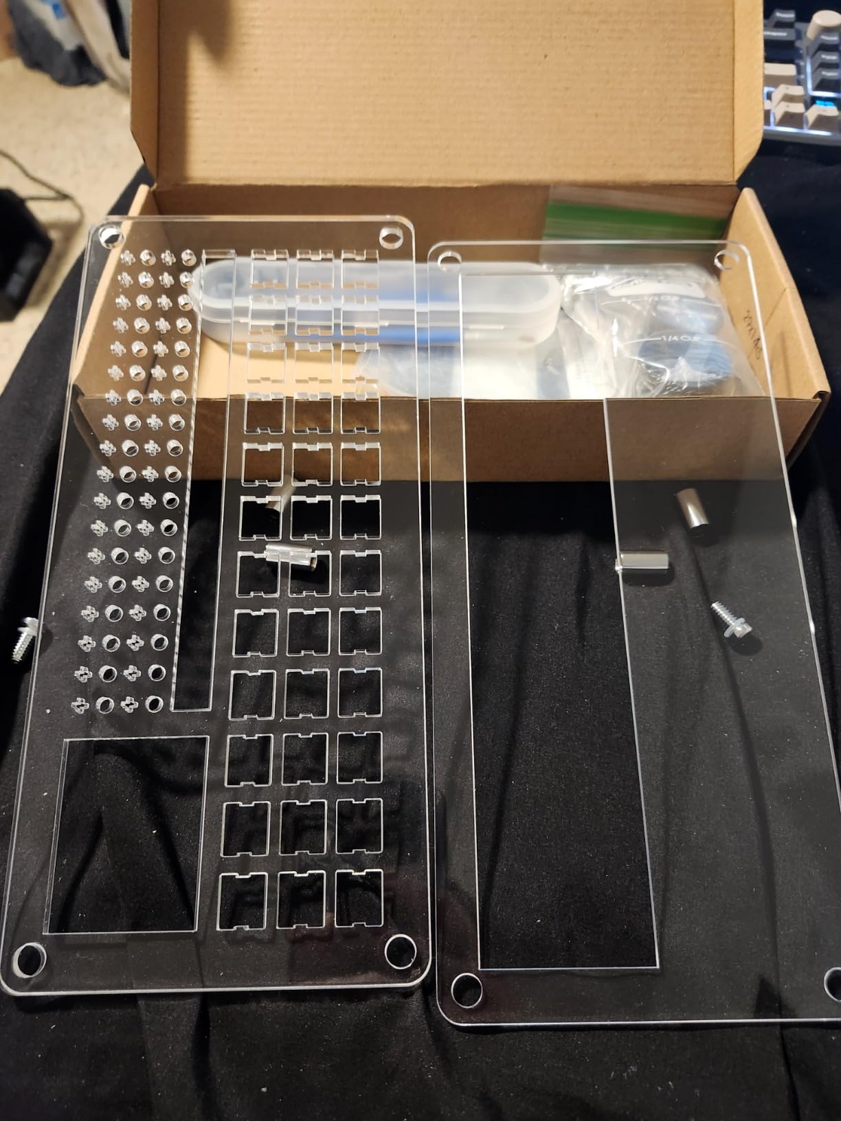 YIMAGUJRX RUNJRX 44 Keyboard Switches Acrylic Lube Station,Switch Films 120Pcs,Switch Opener for MX Cherry Kailh Akko,Lube Tool for Mechanical Keyboard customer photo 1
