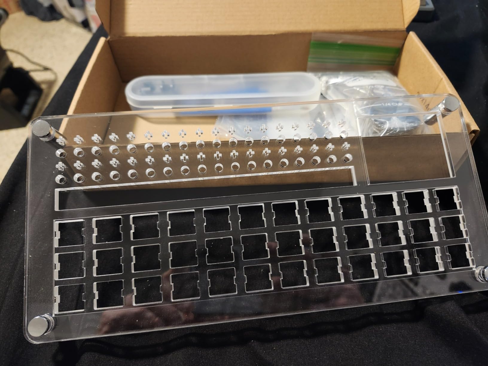 YIMAGUJRX RUNJRX 44 Keyboard Switches Acrylic Lube Station,Switch Films 120Pcs,Switch Opener for MX Cherry Kailh Akko,Lube Tool for Mechanical Keyboard customer photo 2