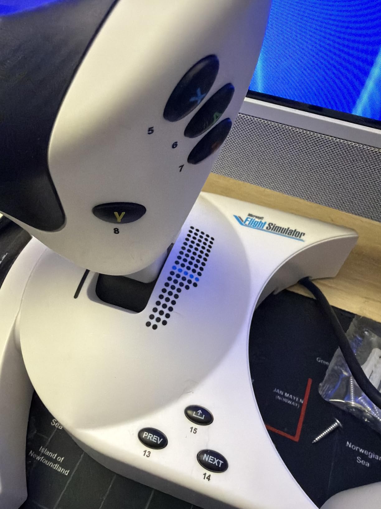 Thrustmaster T-Flight Full Kit Xbox - Flight Stick, Throttle and Rudder Pedals customer photo 2