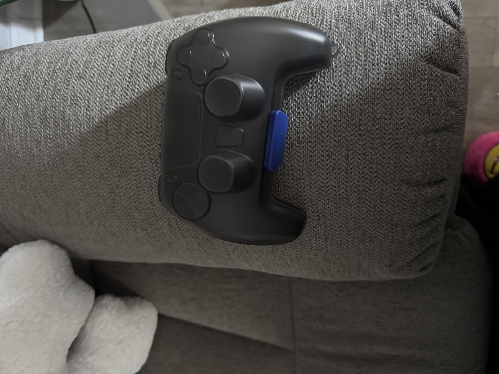 tomtoc Protective Case for PS5/PS5 Pro Controller, Hard Shell Joystick Protector for Playstation 5 DualSense Wireless Remote, Shock-Proof, Dust-Resistant, Anti-scratch, Protective Cover customer photo 1