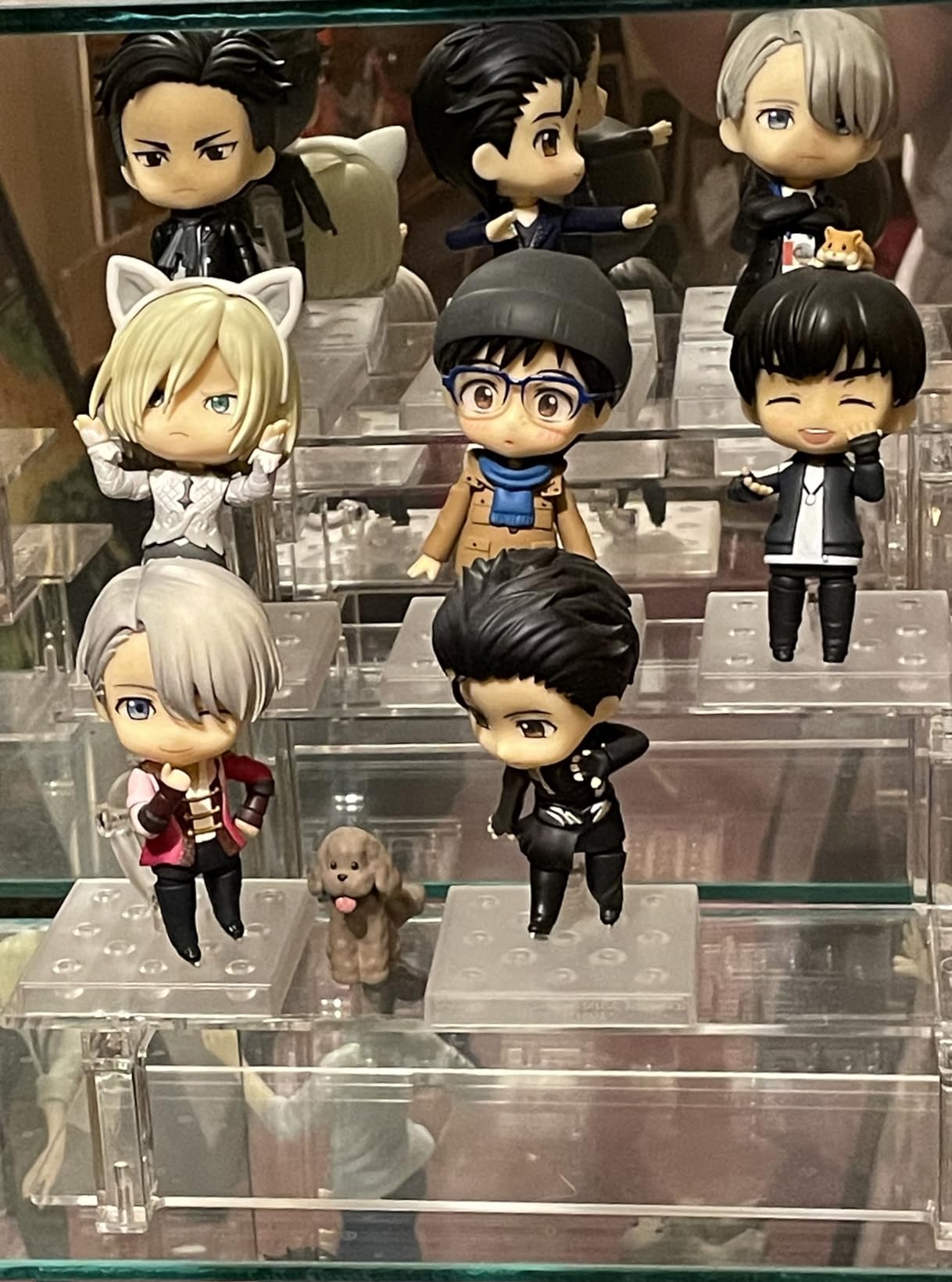 Kcrystenia Perfume Organizer Stand, 4 Tier Display Riser Shelf Compatible with Funko POPs Amiibo Nendoroids, Clear Acrylic Risers Display Stand, Lotion Holder Cupcake Shelf Shot Glass customer photo 2