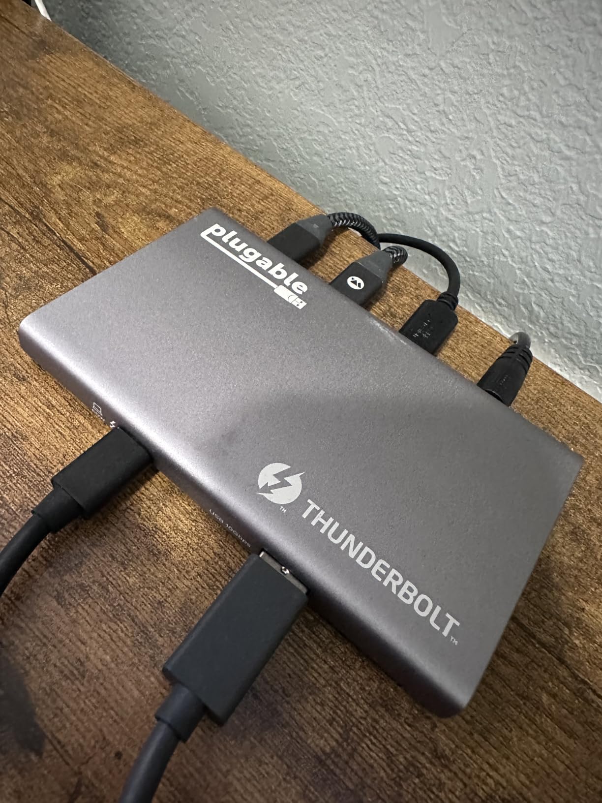 Plugable 5-in-1 Thunderbolt 4 Hub, Single 8K or Dual 4K Display, 4K HDMI Adapter Included, Thunderbolt 4/3, USB4, USB-C Expansion for Modern Mac and Windows Systems, Driverless customer photo 2