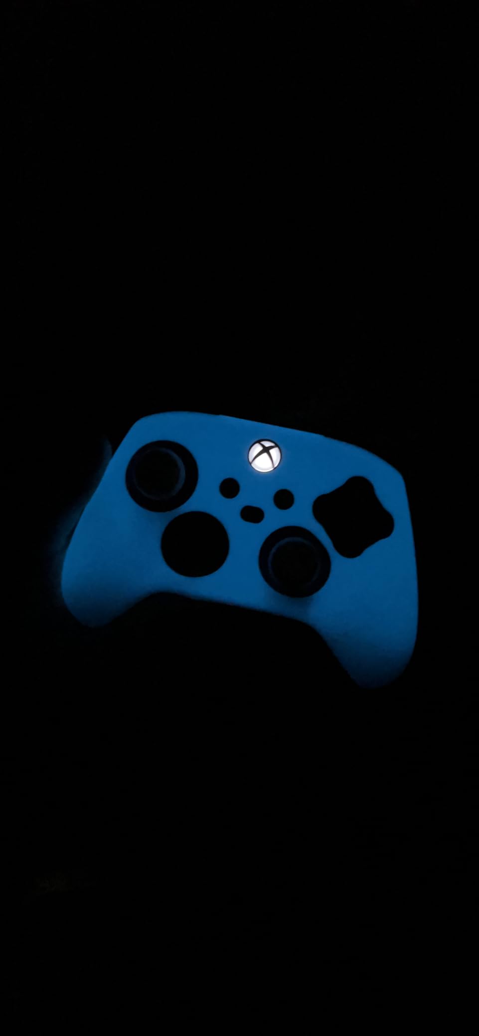 Glow in The Dark Silicone Cover Skin for Xbox Series X Controller, Anti-Slip Soft Rubber Case Protector for Xbox Series S Controller with 6 Thumb Grip Caps Glow in The Dark. customer photo 1