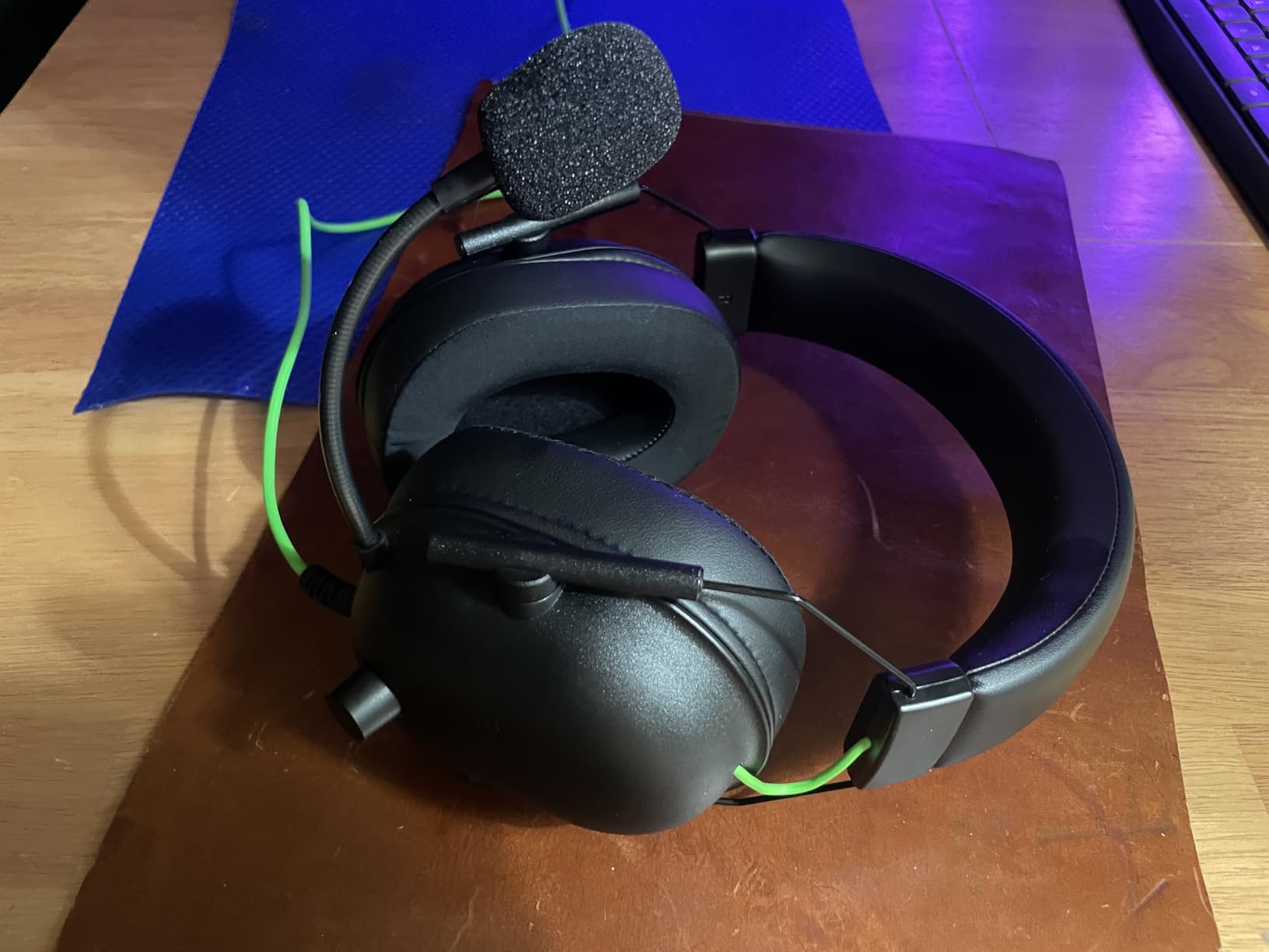 Razer BlackShark V2 X Gaming Headset: 7.1 Surround Sound - 50mm Drivers - Memory Foam Cushion - for PC, Mac, PS4, PS5, Switch - 3.5mm Audio Jack - White customer photo 1