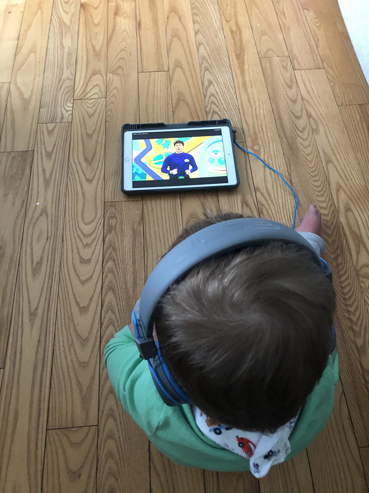JLab JBuddies Studio Wired Kid Headphones, On-Ear, Cotton Candy, Volume Limited, Folding, Adjustable, Noise Isolation, with Mic customer photo 1