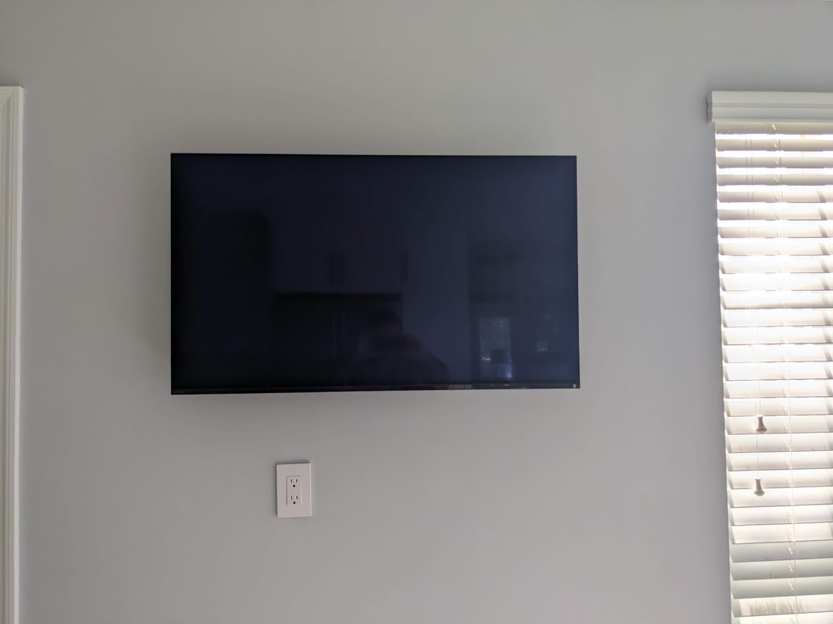 Sony 42 Inch 4K Ultra HD TV A90K Series: BRAVIA XR OLED Smart Google TV with Dolby Vision HDR and Exclusive Features for The Playstation(R) 5 XR42A90K- Latest Model, Black customer photo 2