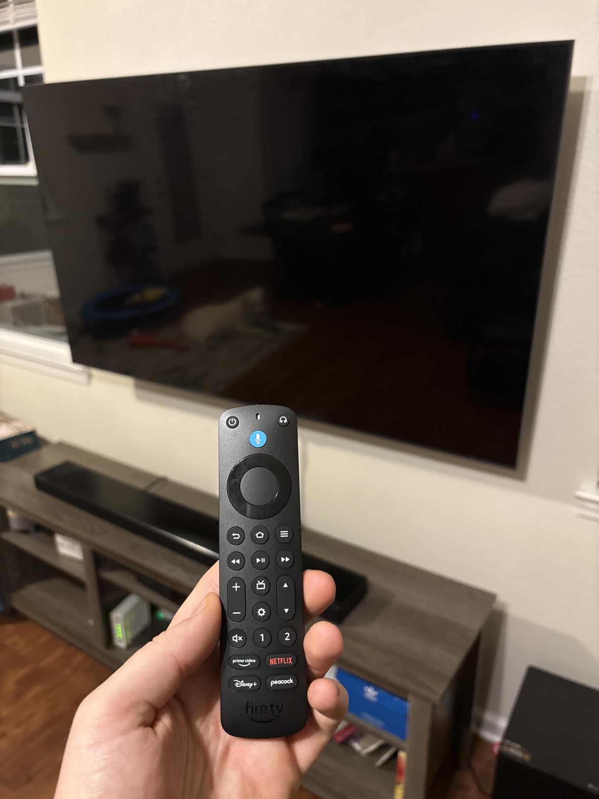 Amazon Fire TV Alexa Voice Remote Pro (newest model) with remote finder, TV controls, and backlit buttons customer photo 2