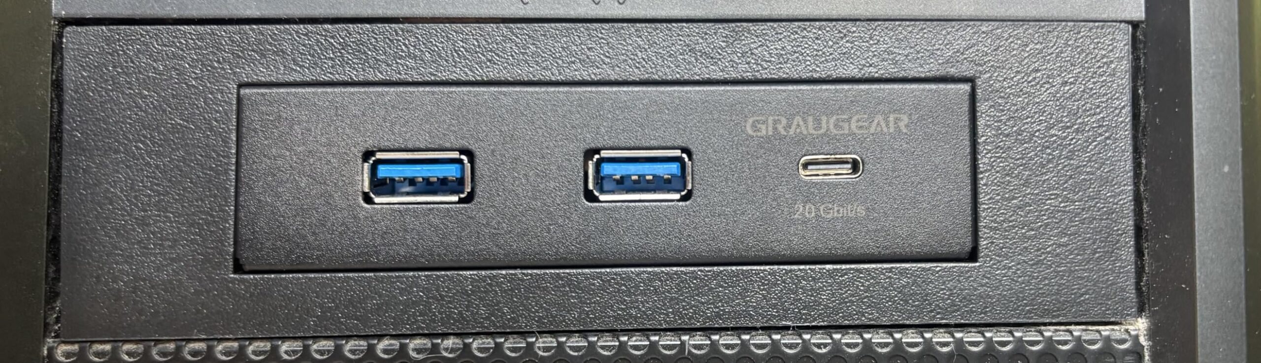 GRAUGEAR 3.5 Inch Front Panel USB Hub, Internal USB Hub with 20Gbps USB3.2 Gen2 USB-C and USB 3.0 Ports, USB3.2 Type-E Key-A 20-Pin Header & USB3.0 Header Required, Fits 3.5 inch PC Computer Case [G-MP01] customer photo 1