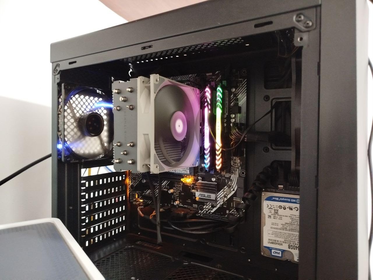 Thermalright Assassin King 120 SE White ARGB CPU Air Cooler, AK120 SE White ARB, 5 Heatpipes, TL-C12CW-S PWM Quiet Fan CPU Cooler with S-FDB Bearing, for AMD AM4/AM5/Intel LGA1700/1150/1151/1200/1851 customer photo 1