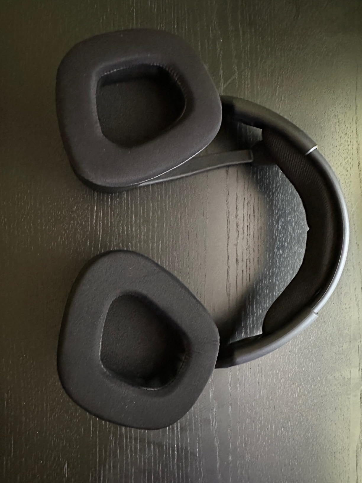 SOULWIT Cooling-Gel Replacement Earpads for Corsair Void/Void v2/Void Pro/Void Elite/Surround Wired & Wireless RGB USB Gaming Headsets, Ear Pads Cushions with Ice Silk Fabric - Black customer photo 2