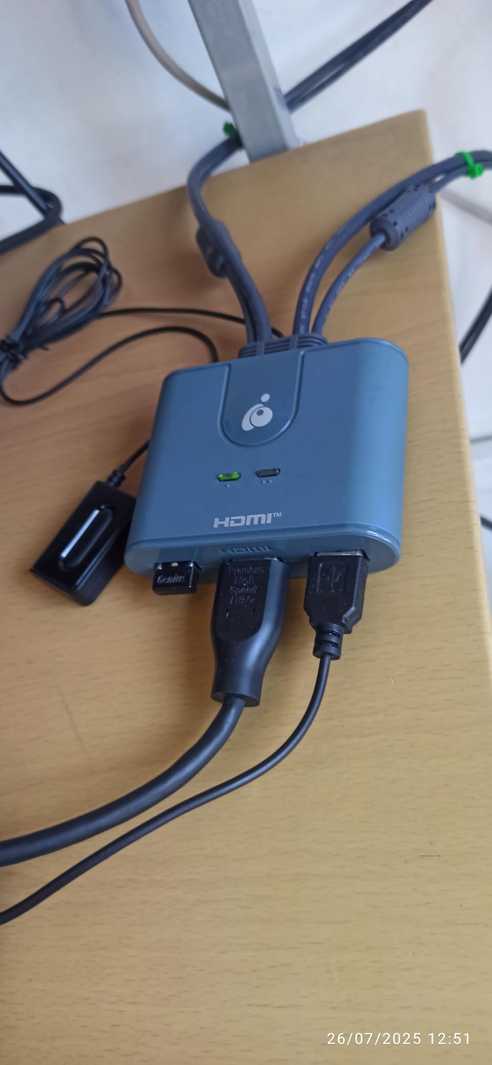 2-Port HDMI KVM Switch with Cables - USB & HDMI Connections - Control 2 Computers with One Monitor, Keyboard & Mouse - Plug & Play - 1080p/1920x1200 - Windows, Mac, Linux - GCS32HU customer photo 2