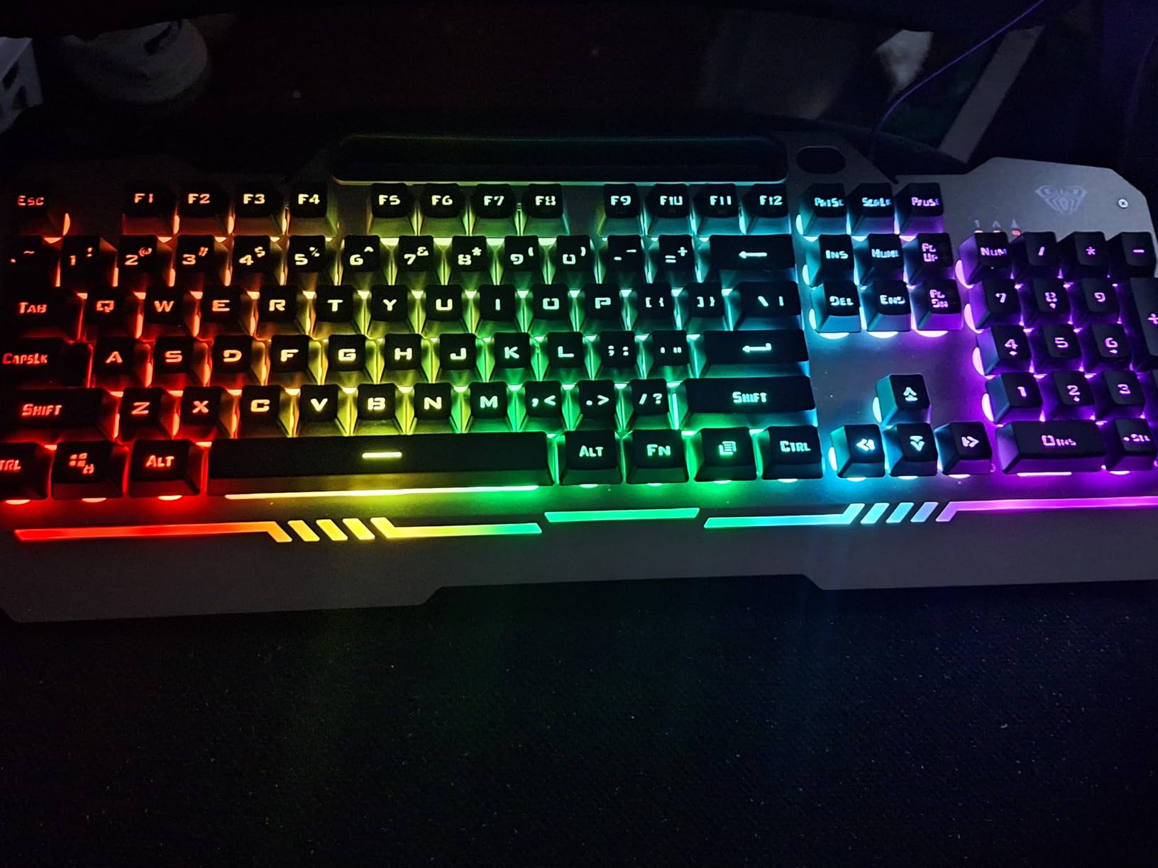 AULA Keyboard, T102 104 Keys Gaming Keyboard and Mouse Combo with RGB Backlit Number Pad, All-Metal Panel Waterproof Light Up PC Keyboard,USB Wired Computer Keyboards Gaming for Win XP/7/8/10 PC Gamer customer photo 2