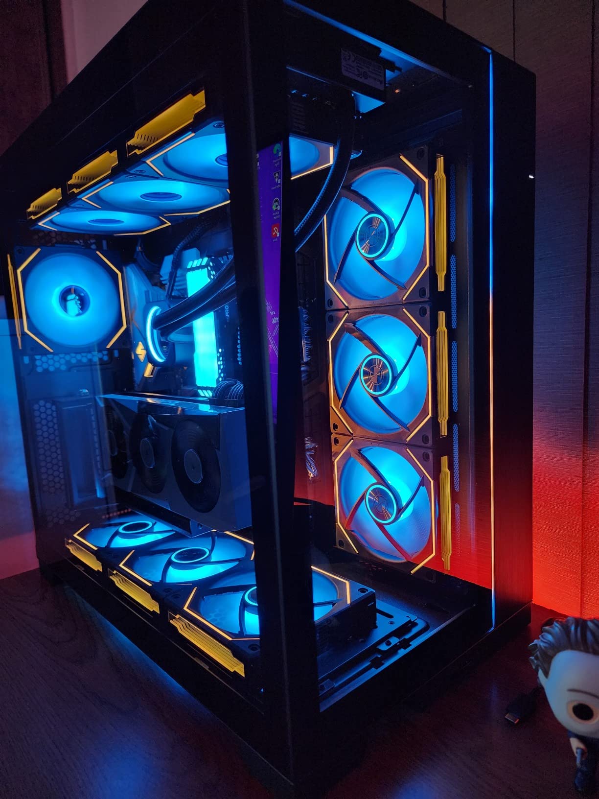 UNI Fan SL-Infinity 120-Single Pack-ARGB Fan-Infinity Mirror-Daisy-Chain Design-Customizable Lighting Effects-One Cable Connection-Without Controller-Black-(UF-SLIN120-1B) customer photo 1