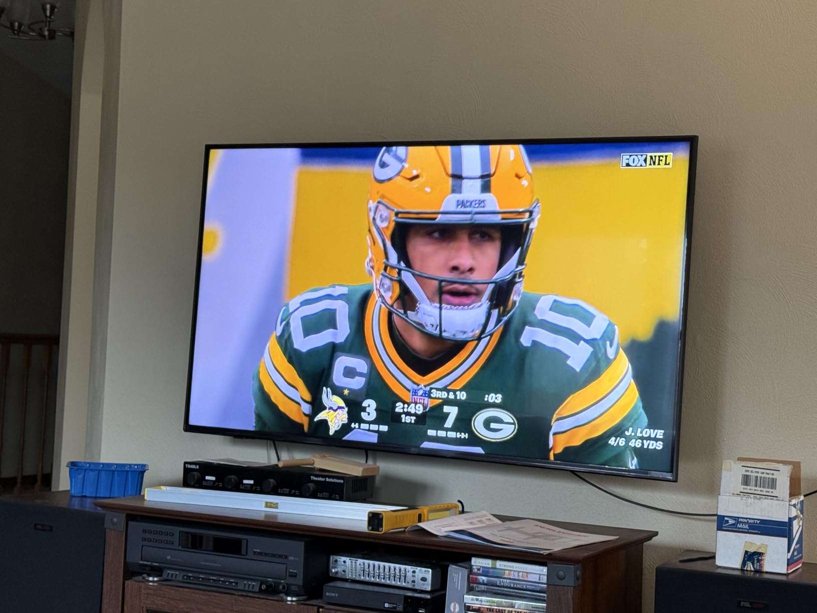 Perlegear UL Listed Full Motion TV Wall Mount for 42-90 inch TVs up to 132 lbs, TV Mount with Dual Articulating Arms, Tool-Free Tilt, Swivel, Extension, Leveling, Max VESA 600x400mm, 16 Inch Studs, PGLF8 customer photo 1