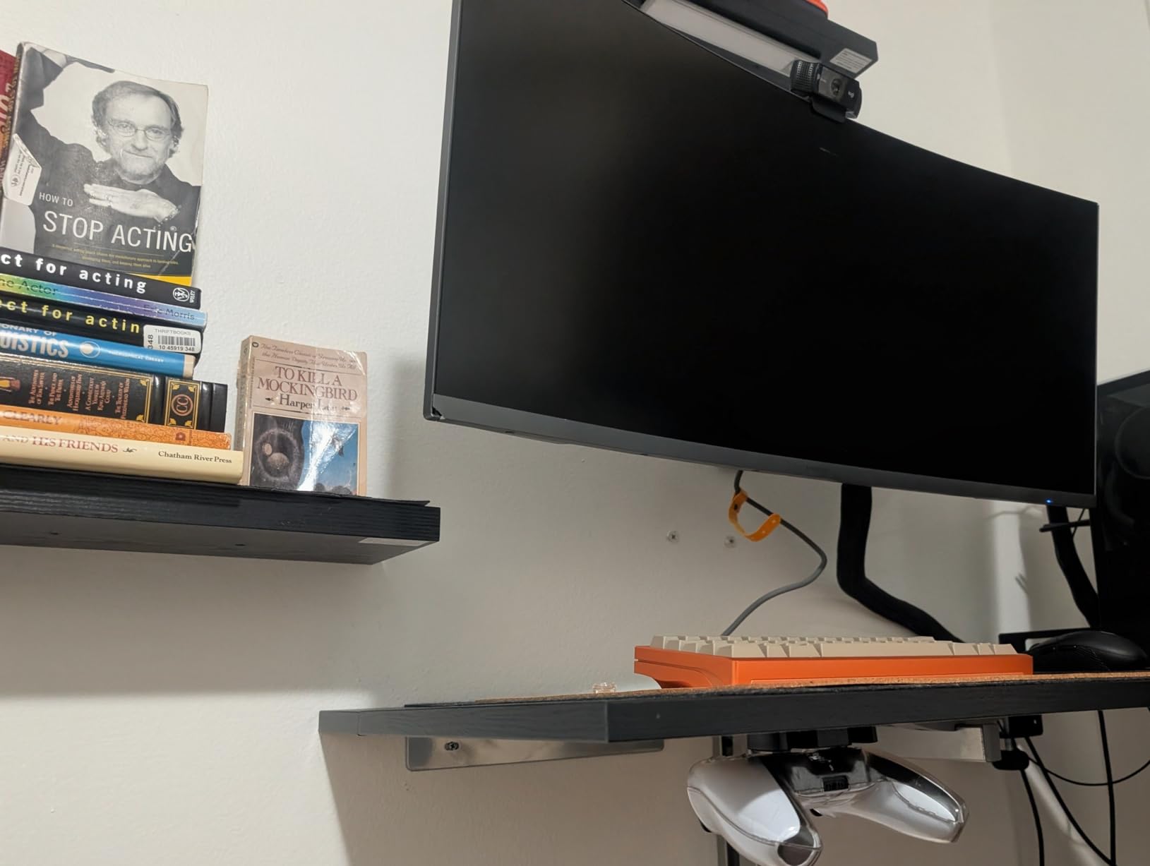 Mcbazel Under Desk Mount for PS5/PS4 Controller, Table Stand Holder Compatible with PlayStation 5/4 Controller - Black customer photo 3