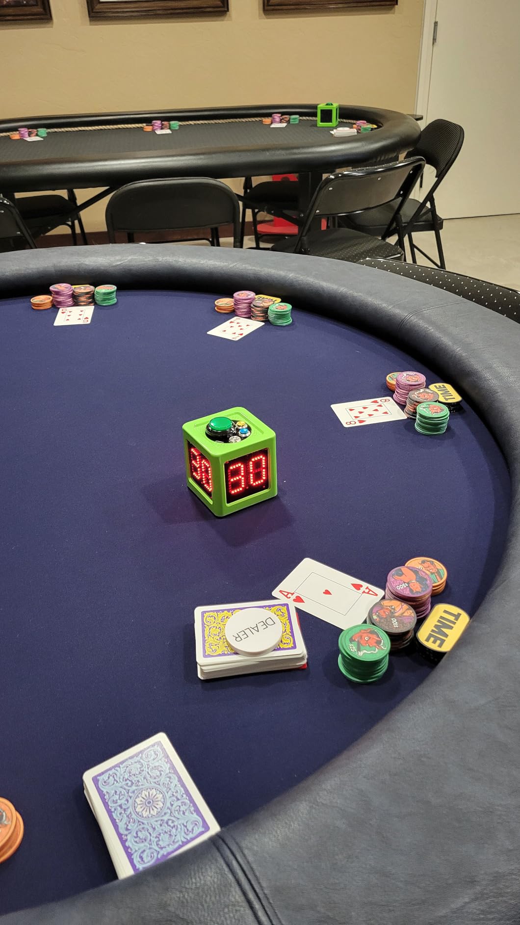 GANXIN Poker Shot Clock, Seconds Countdown Timer for Poker/Casino/Chess Tournament,20/30 Sec and Custom Time,4-Sides Cube Timer (Small,White) customer photo 1