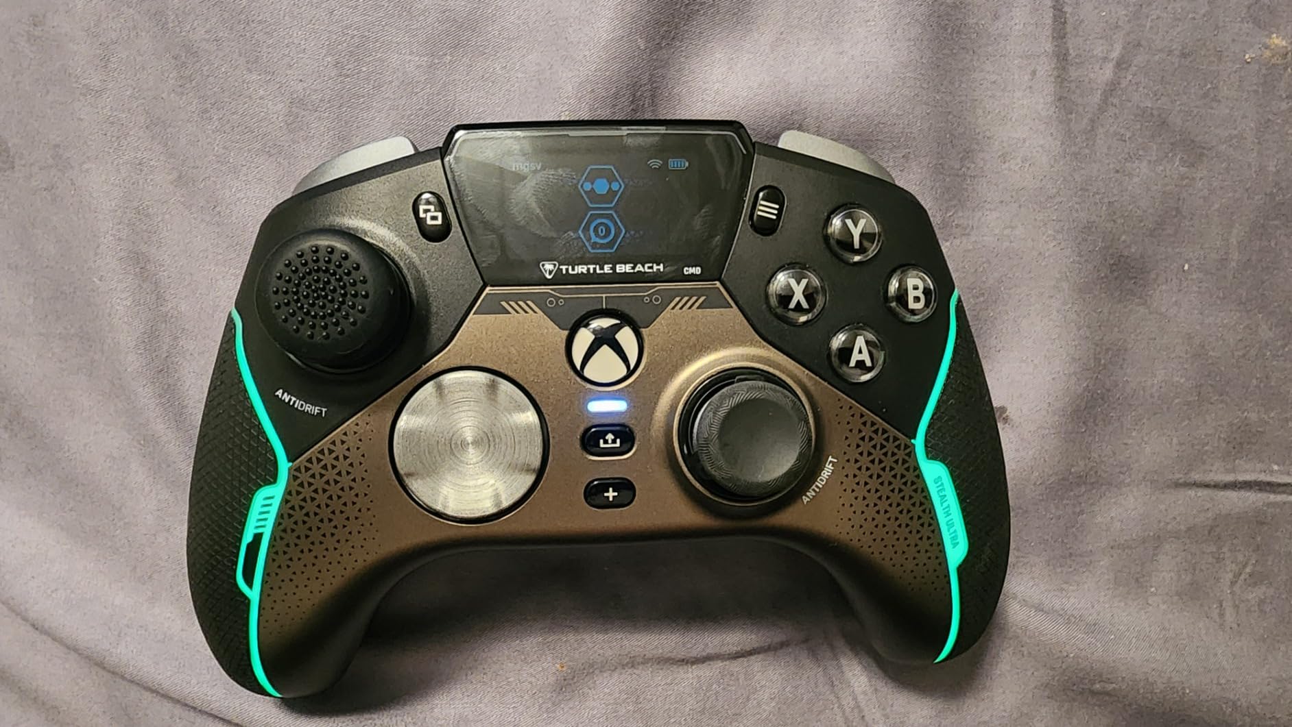 Turtle Beach Recon Cloud Wired Game Controller with Bluetooth for Xbox Series X|S, Xbox One, Windows, Android Mobile Devices - Remappable Buttons, Audio Enhancements, Superhuman Hearing - Black customer photo 1
