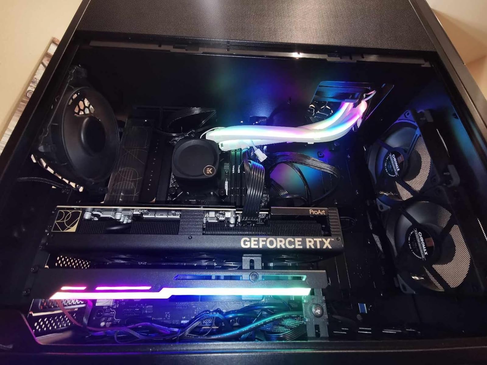 Core i9-13900K Desktop Processor 24 cores (8 P-cores + 16 E-cores) 36M Cache, up to 5.8 GHz customer photo 1