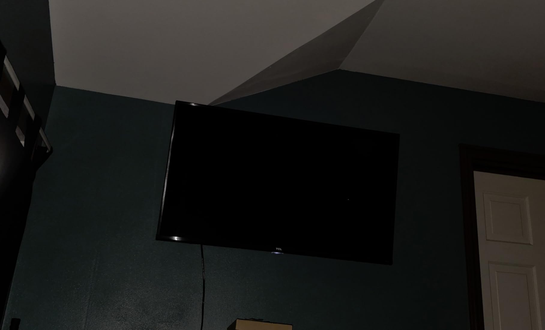 Perlegear Full Motion TV Mount for Most 26-65 inch Flat or Curved TVs up to 82 lbs, Wall Mount TV Bracket with Articulating Arms, Tool-Free Tilt, Swivel, Extension, Max VESA 400x400mm, PGMF3 customer photo 2