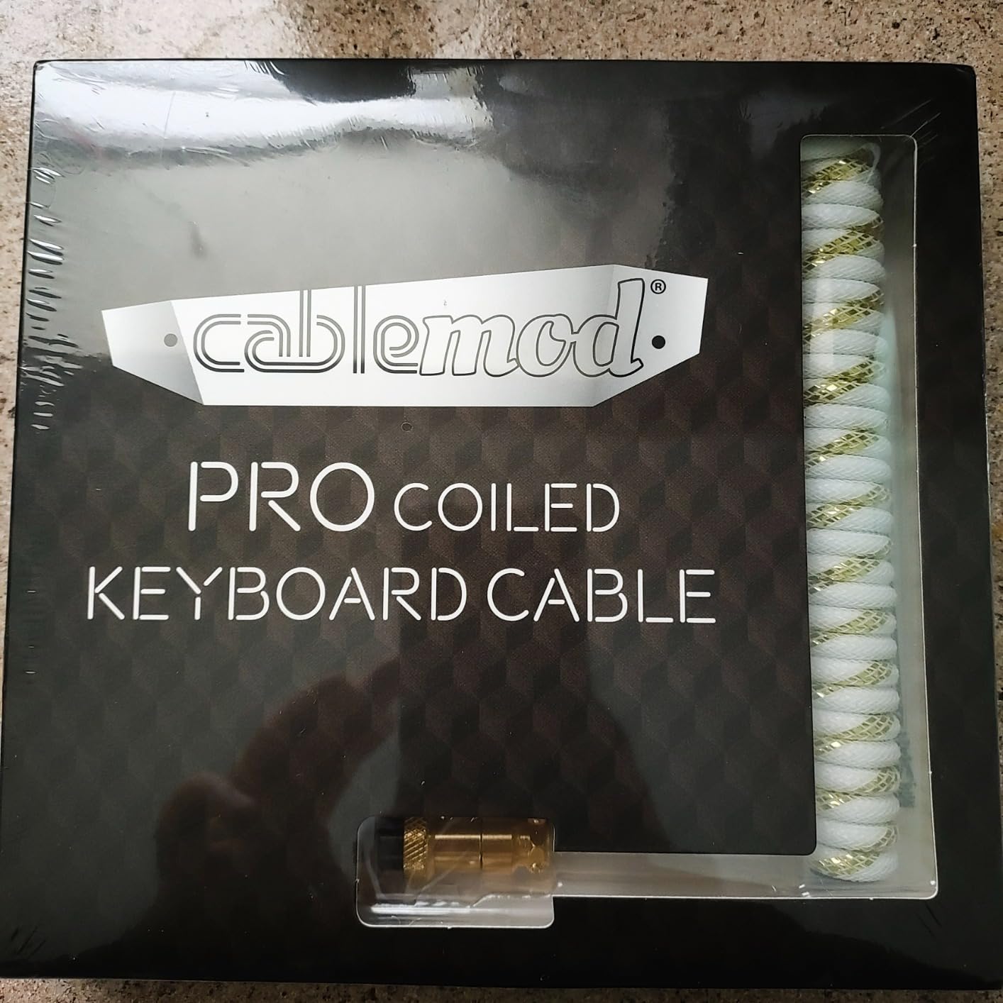 CableMod Pro Coiled Keyboard Cable (Midas Foil Black, USB A to USB Type C, 150cm) customer photo 2