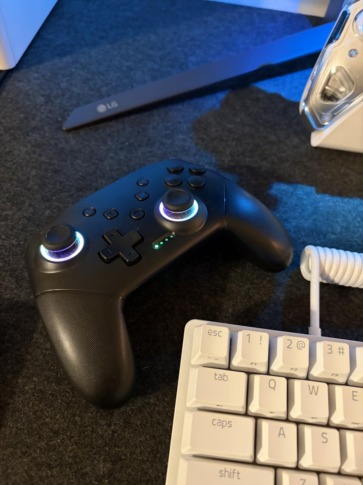 VOYEE Switch Controller Wireless, Pro Controllers Compatible with Switch/Lite/OLED/PC, One-Key Pairing Gamepad with 9-Color RGB LEDs 1000mAh Battery 6-Axis Motion Wake Up Function customer photo 1