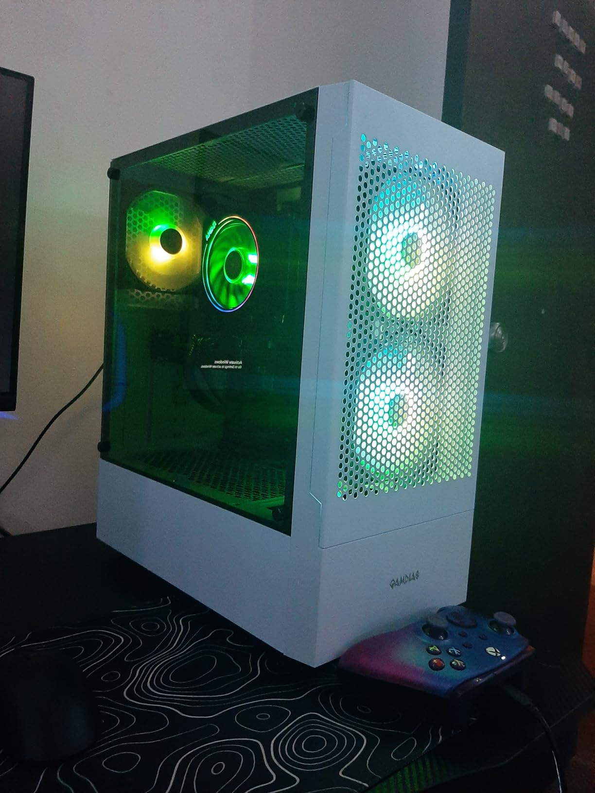 GAMDIAS White RGB Gaming ATX Mid Tower Computer PC Case with Side Tempered Glass and Excellent Airflow Design & 3 Built-in 120mm ARGB Fans customer photo 1