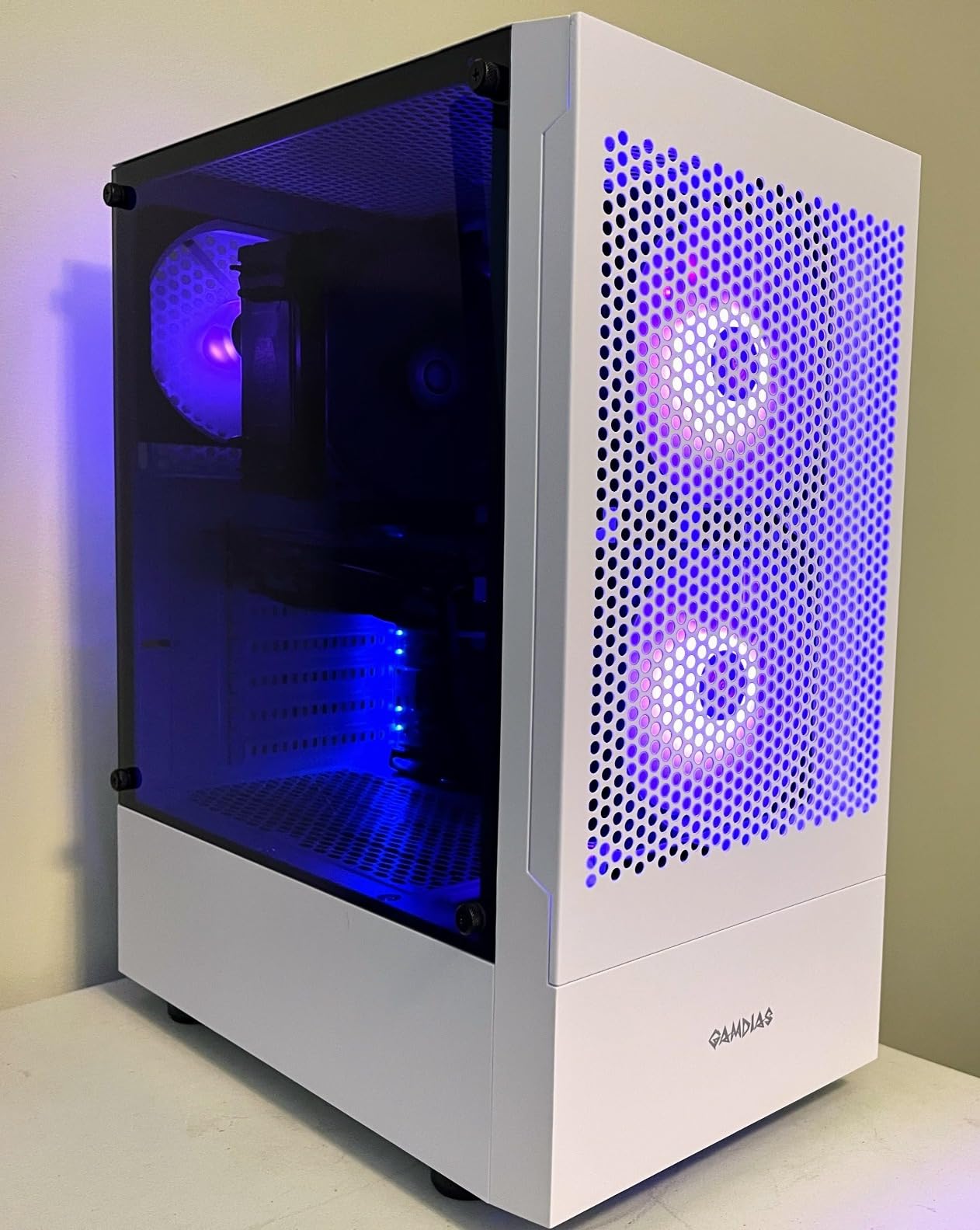 GAMDIAS White RGB Gaming ATX Mid Tower Computer PC Case with Side Tempered Glass and Excellent Airflow Design & 3 Built-in 120mm ARGB Fans customer photo 2