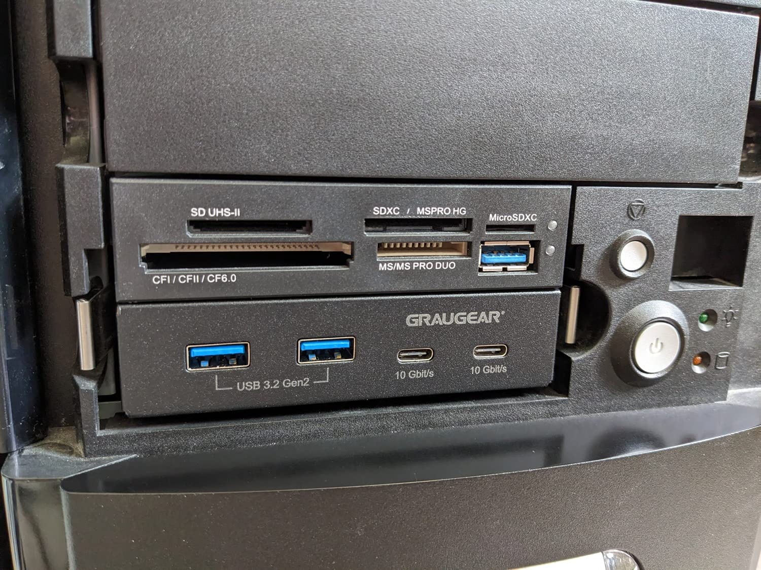 GRAUGEAR 3.5 Inch Front Panel Hub, 4 Ports Internal Metal USB Hub, 2X USB-C 10Gbps and 2X USB 3.2 Gen 2 Ports, USB3.2 Type-E Key-A 20-Pin Header & 15-Pin SATA Power Connector Required [G-MP02] customer photo 1