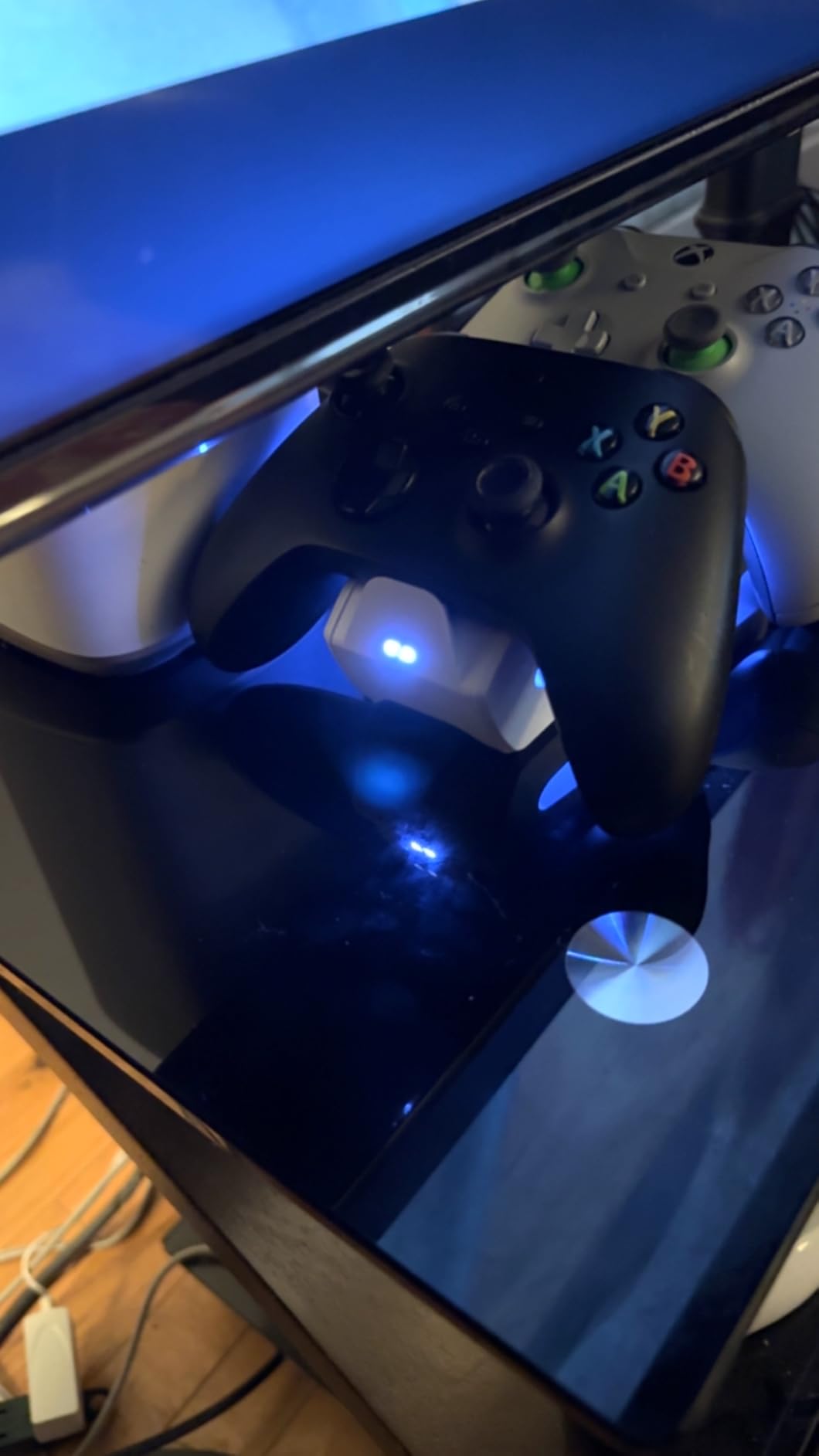 PowerA Play & Charge Kit for Xbox Series X|S and Xbox One - Green customer photo 1