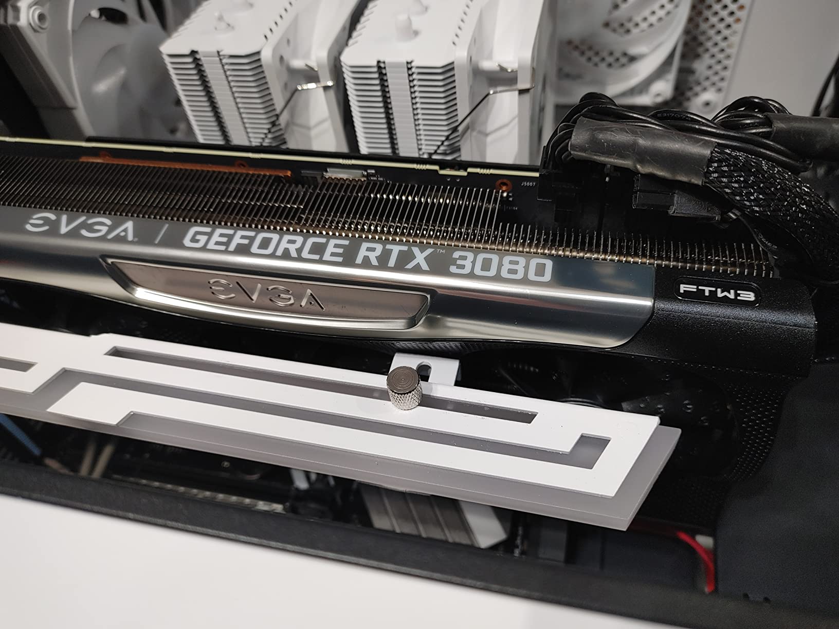 RGB GPU Support Bracket, GPU Brace Support, 5V 3Pin addressable GPU Holder, Built-in ARGB, Adjustable Length and Height (White) customer photo 2