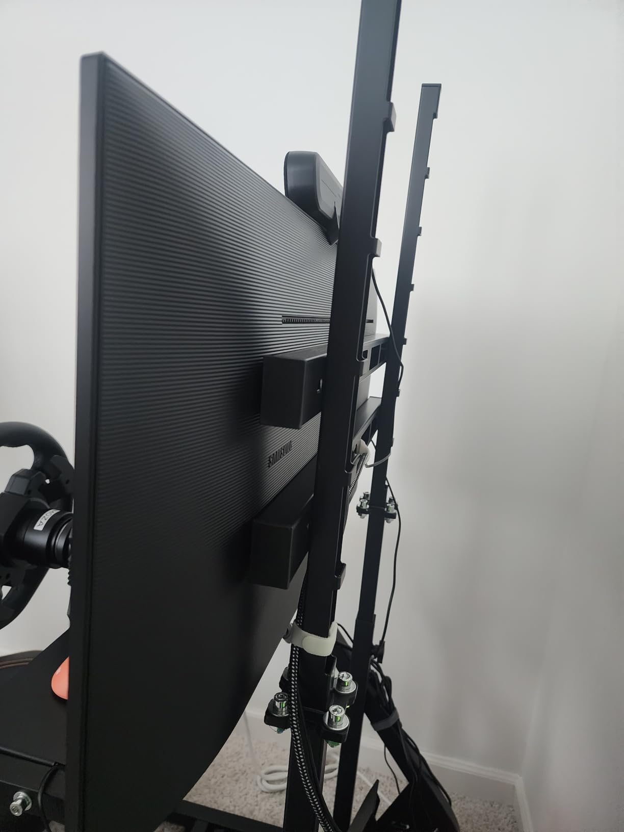 Marada Sim Monitor Stand Suitable for Multiple Brand Cockpit Support from 32 to 55 inches Adjustable TV Position Height Display Mount Racing Simulator TV Frame customer photo 2