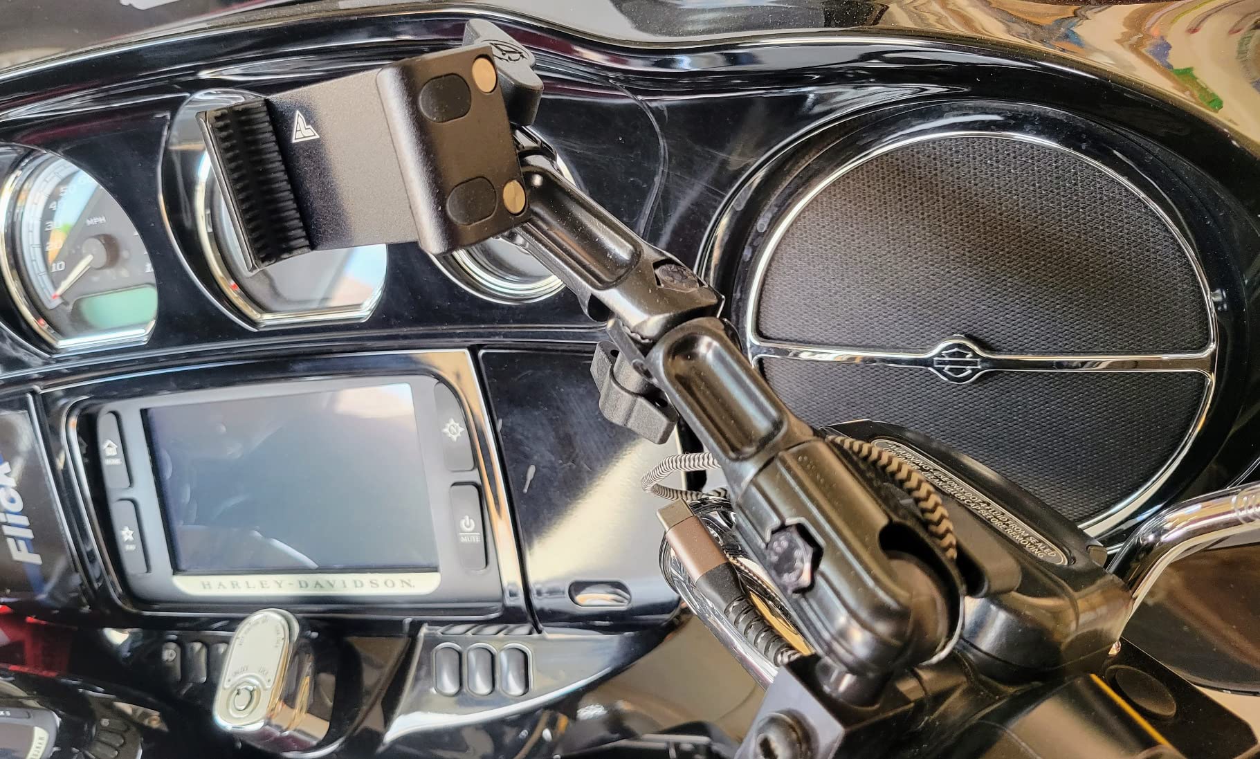Tackform Enduro 20LITE Phone Holder - Spring Tension Optimized for in Vehicle Use, Truck and Fleet, Rock Crawling | 20mm Aluminum Ball customer photo 1