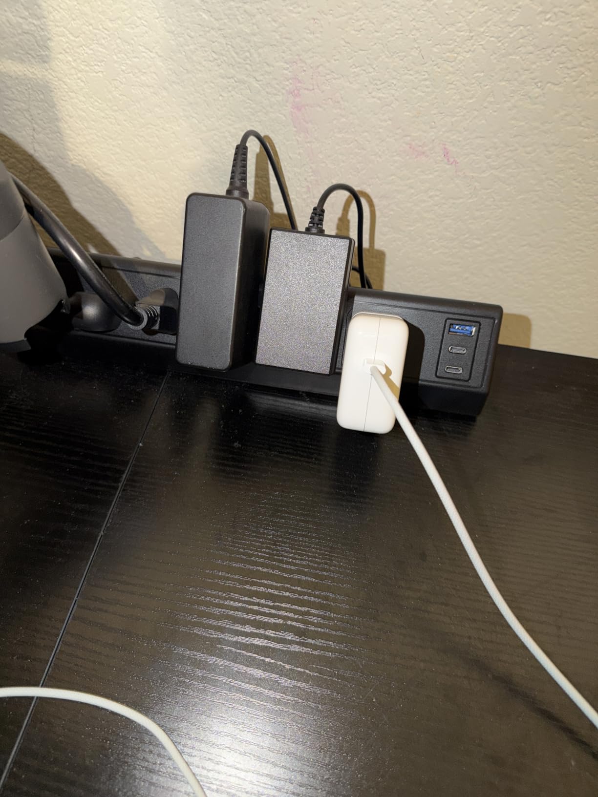 Jgstkcity Desk Clamp Power Strip USB C,40W Total Fast Charging Station,4 PD 20W USB C Ports,Desk Edge Mount Surge Protector,5 Outlets,Fit 1.96