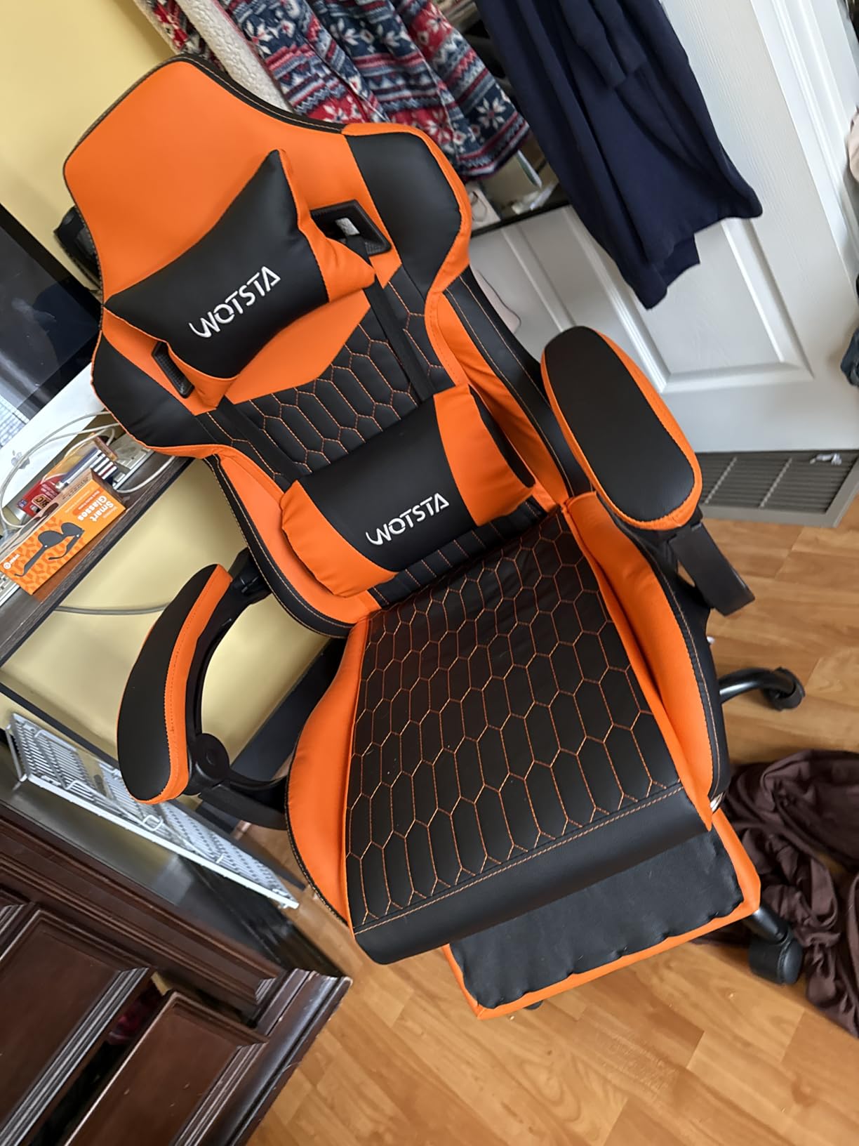 Gaming Chair with Footrest, High Back Gaming Chairs PVC Leather Ergonomic Gamer Chair with Adjustable Headrest Lumbar Support Racing Style Video Gaming Chair for Office/Home customer photo 1