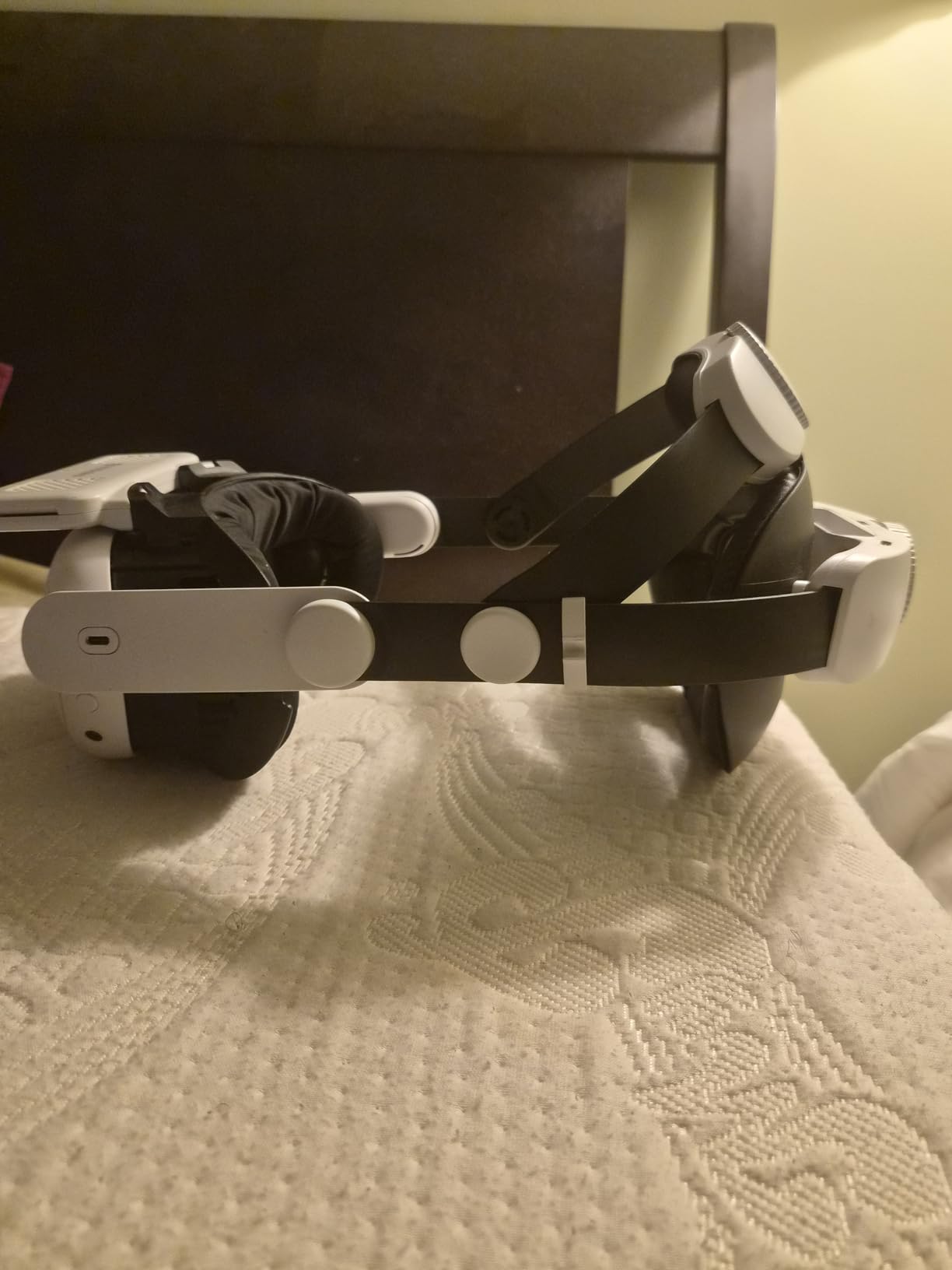 Kawaye for Meta Quest 3S/Quest 2/Quest 3 Head Strap, Double Knobs Adjustable Elite Strap Replacement, VR Headset Strap with Two Large Support Pad Enhanced Support, Reduce Pressure customer photo 1