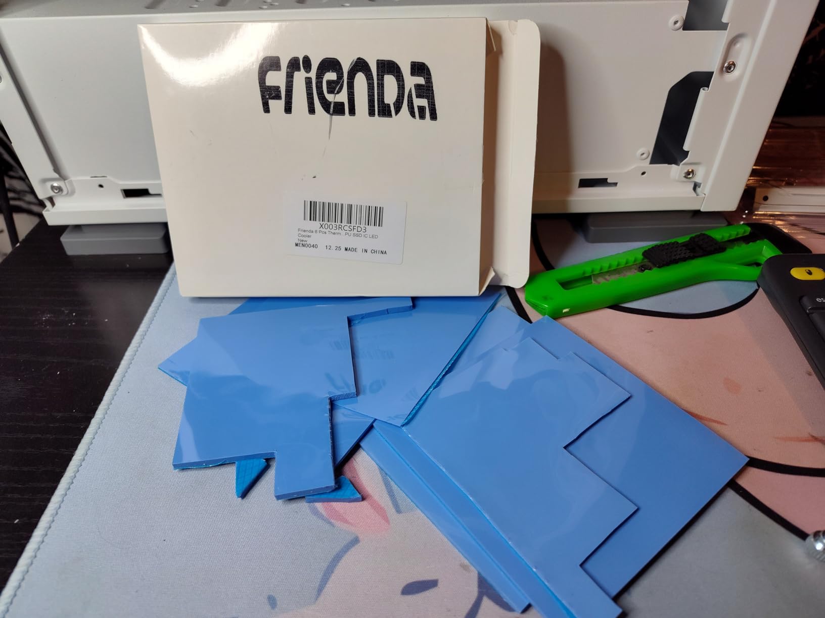 Frienda 6 Pcs Thermal Pad 100 x 100 mm, 0.5 mm, 1 mm, 1.5 mm, 2 mm, 2.5 mm, 3 mm Heat Resistant Conductive Silicone Thermal Pads Conductivity 6.0 W/M for Laptop Heatsink CPU GPU LED Cooler(Blue) customer photo 1