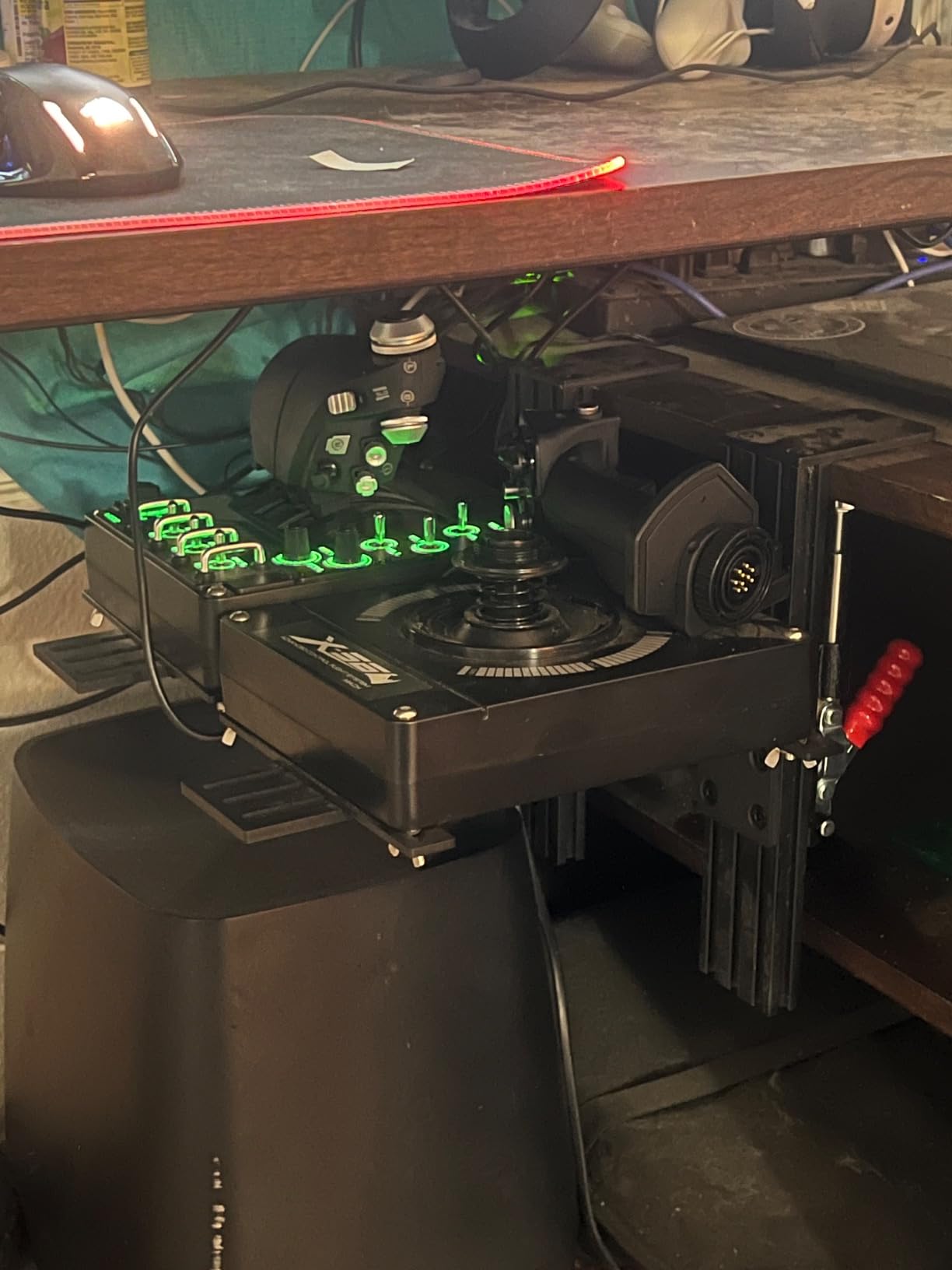 Flight Sim Hotas Desk Mount Compatible with Logitech X56,X52,X52 Pro/ Thrustmaster T-Flight Hotas X,SimTask Farmstick,Sol-R2,T16000M FCS/ VKB Gunfighter Mk.lll,Gladiator/Pro/Airrow/ VPC Mongoos T-50 customer photo 1