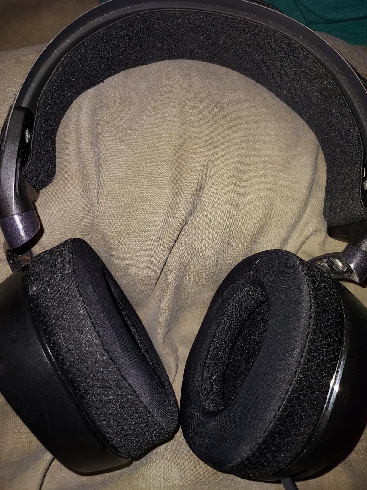 SOULWIT Cooling-Gel Earpads Replacement for SteelSeries Arctis 1/3/5/Arctis 7/7+/7P/7P+/7X/7X+/9/9X/Pro/Prime(Do Not Fit Any Arctis Nova) Headset, Ear Pads Cushions with Ice Silk Fabric - Black customer photo 1