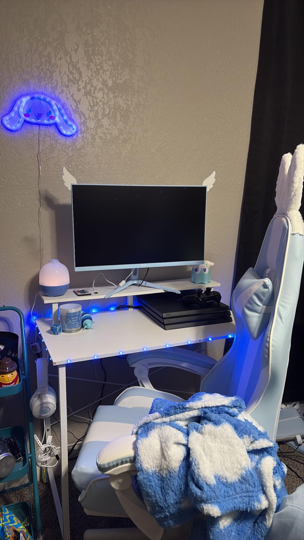 Ferghana Blue Gaming Chair with Bunny Ear, Cute Massage Gaming Chairs for Adults & Teens, Office PC Gamer Chair with Footrest, Kawaii Computer Game Chair for Girls, Racing Reclining Silla Gamer customer photo 1