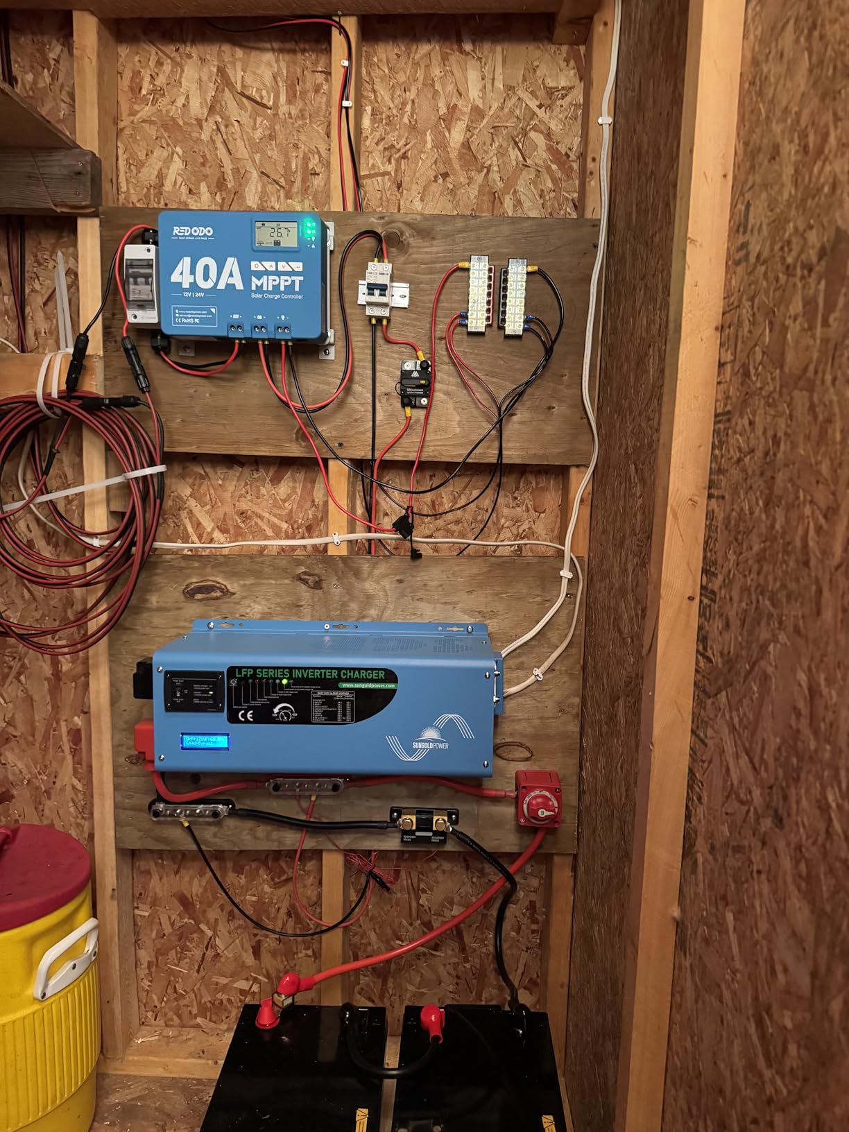 40 Amp MPPT 12V/24V DC Input Solar Charge Controller with Built-in Bluetooth Module, Parameter Adjustable LCD Display LED Indicators customer photo 1