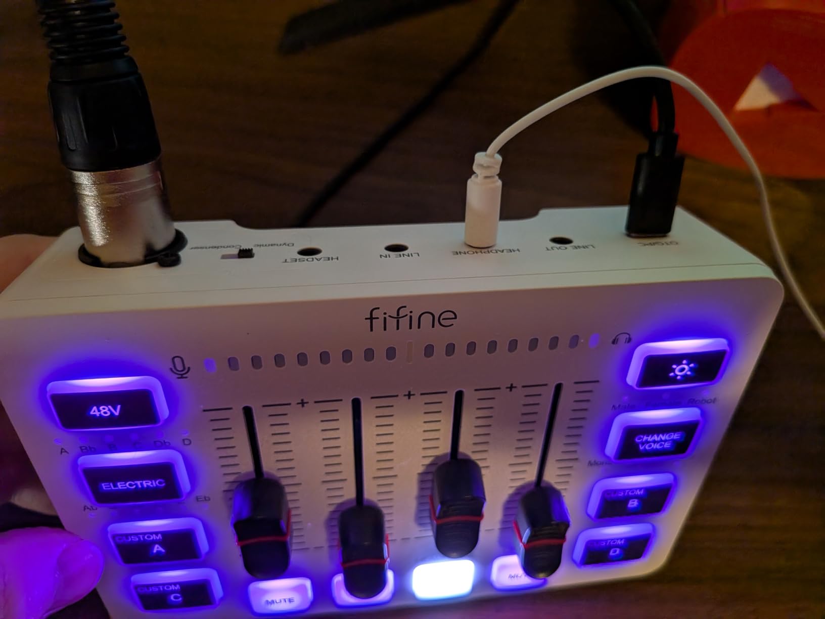 FIFINE Audio Mixer, Gaming Streaming PC Mixer with Slider Fader, XLR Microphone Interface, Monitoring, for Video/Game Voice/Podcast Recording-AmpliGame SC3W customer photo 2