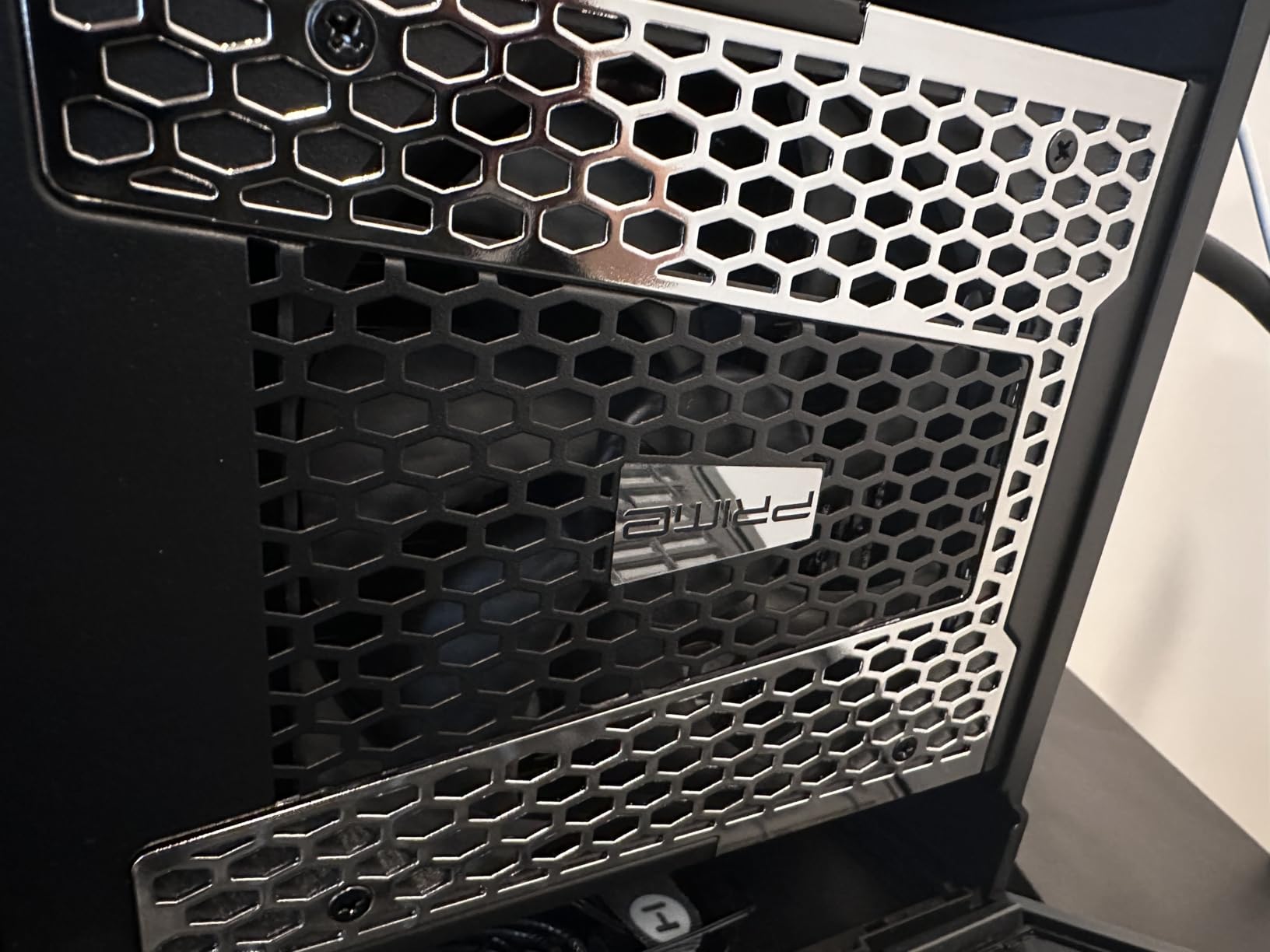 Seasonic Prime TX-1300 | 1300W | 80+ Titanium| ATX 3.0 & PCIe 5.0 Ready| Full Modular customer photo 1