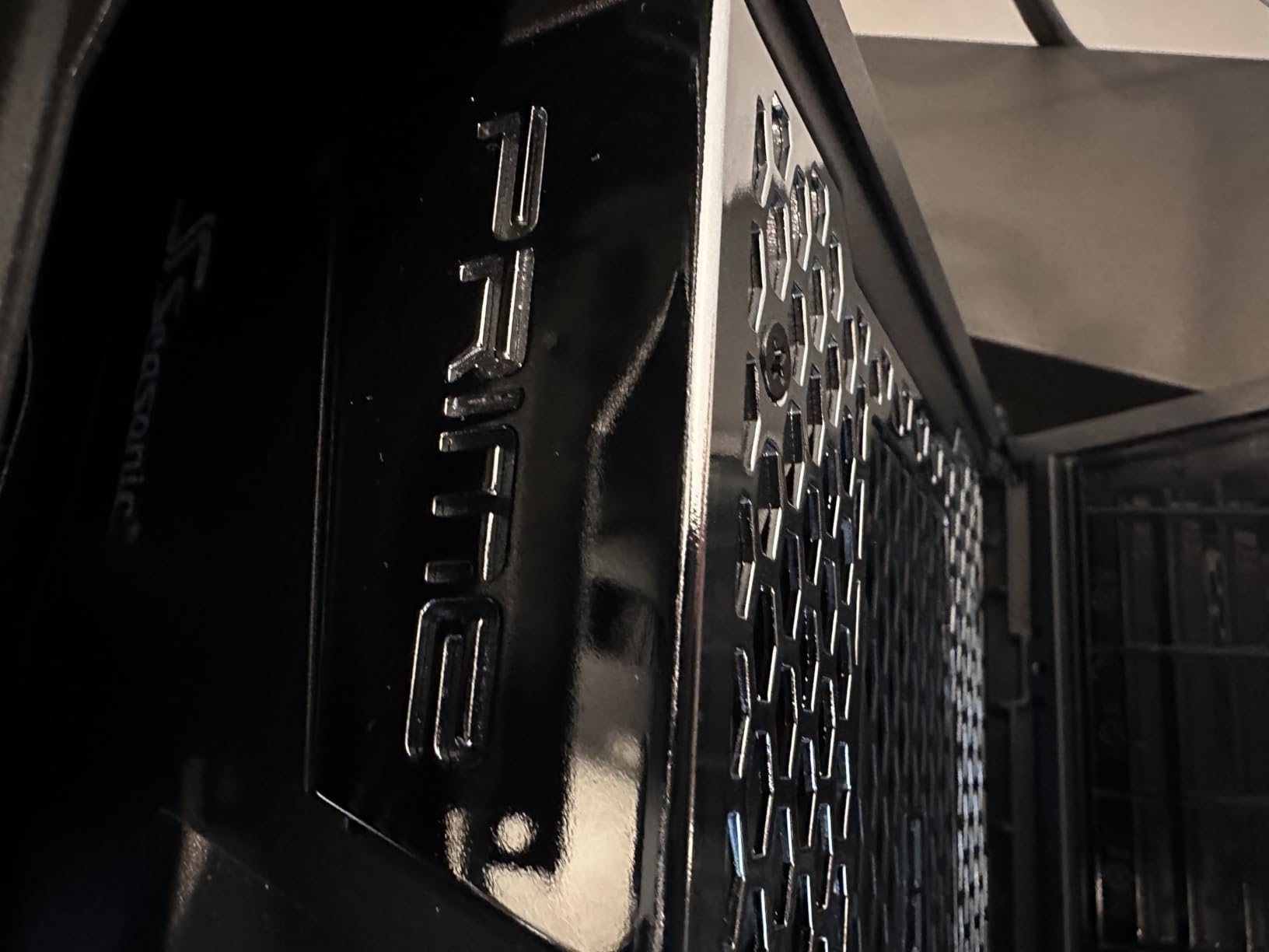 Seasonic Prime TX-1300 | 1300W | 80+ Titanium| ATX 3.0 & PCIe 5.0 Ready| Full Modular customer photo 2