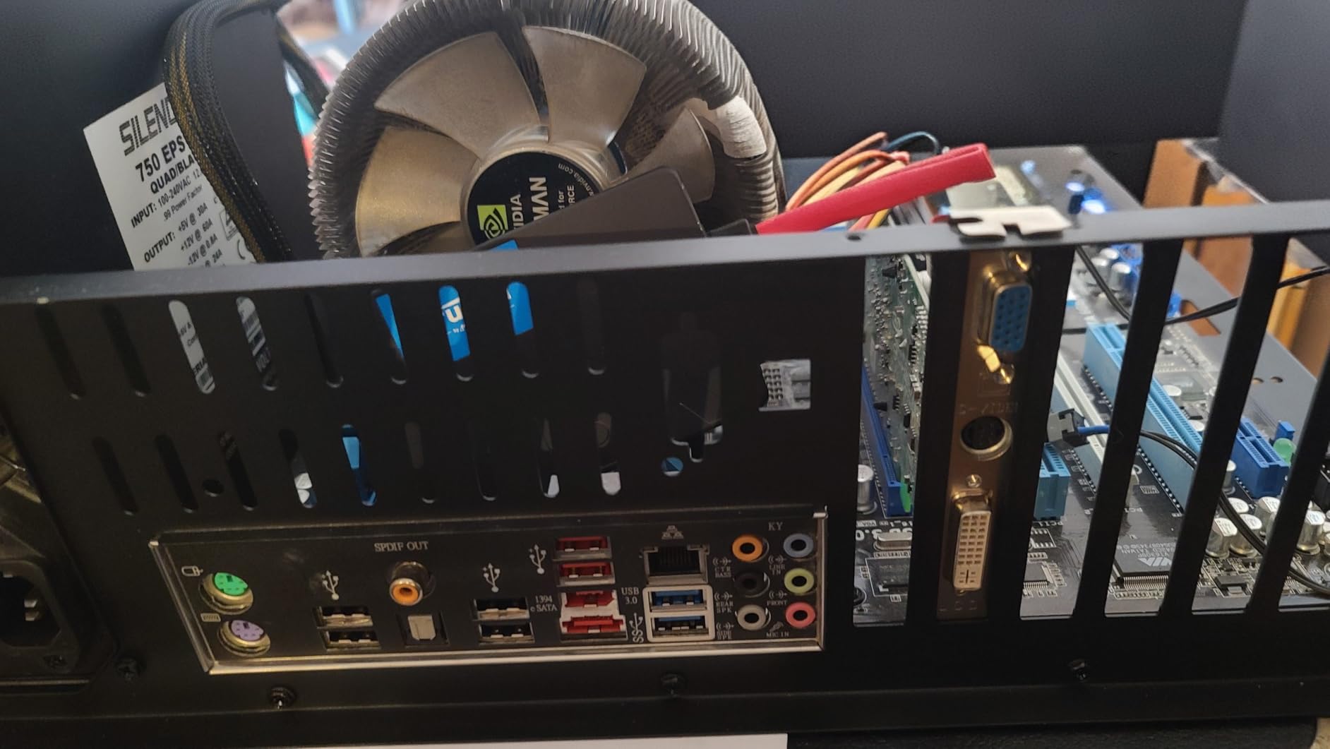 DIY Pc Test Bench, Open Chassis Case Rack for ATX/M-ATX/ITX Motherboards,Widely Body Heat Dissipation Design Open Air Pc Case, SSD Motherboards Accessories (1 Pc) customer photo 1