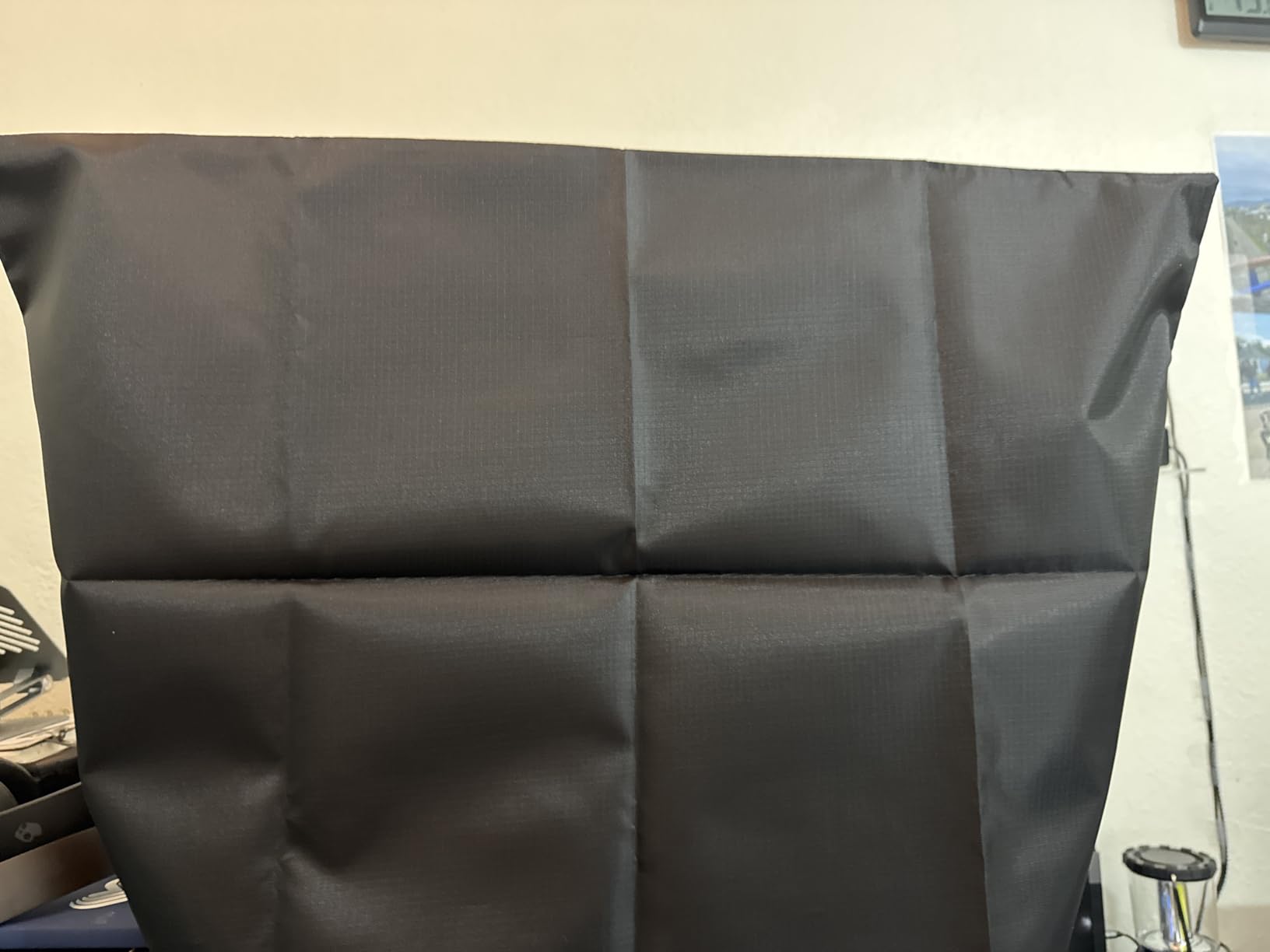 Computer Monitor Dust Cover Anti-Static Dustproof Protective Cover for LCD/LED/HD Panel Case Computer Sleeve Compatible with PC, Desktop and TV (27inch,Black) customer photo 1